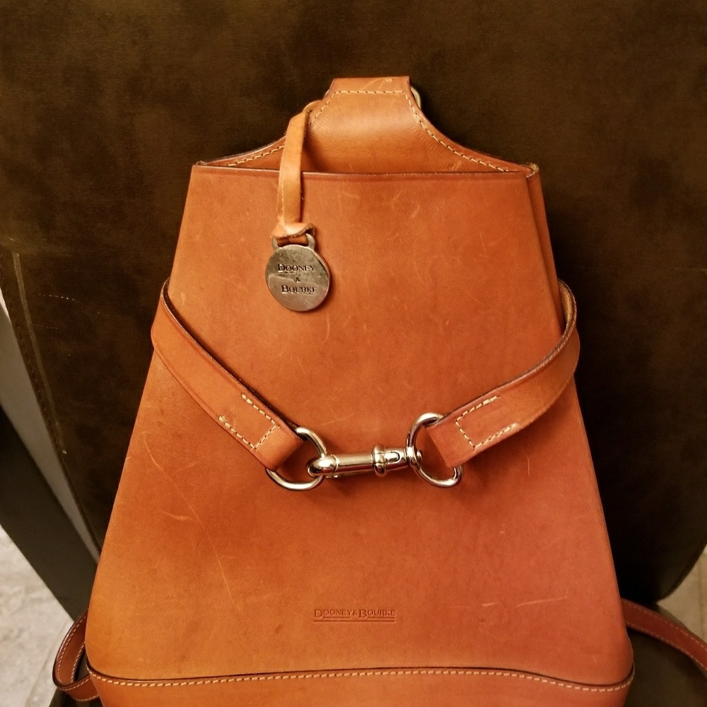Dooney & Bourke bag